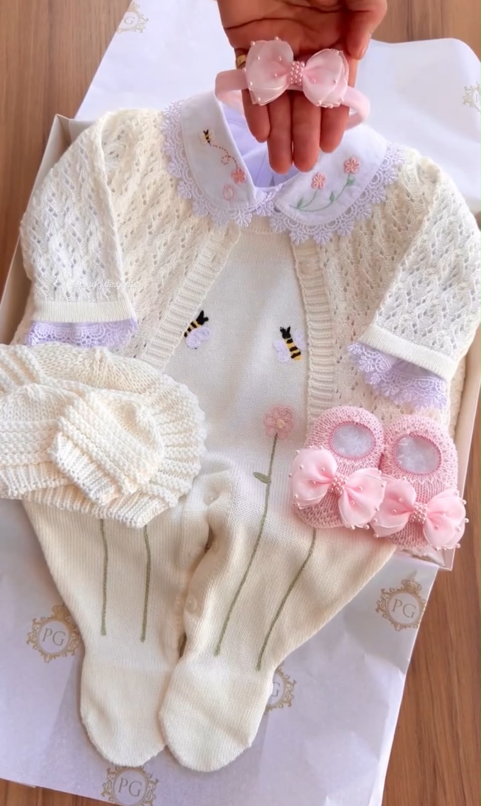 Kit Maternidade Personalizado Completo FEMININA Abelhinha | Personalize Com o Nome da sua princesa